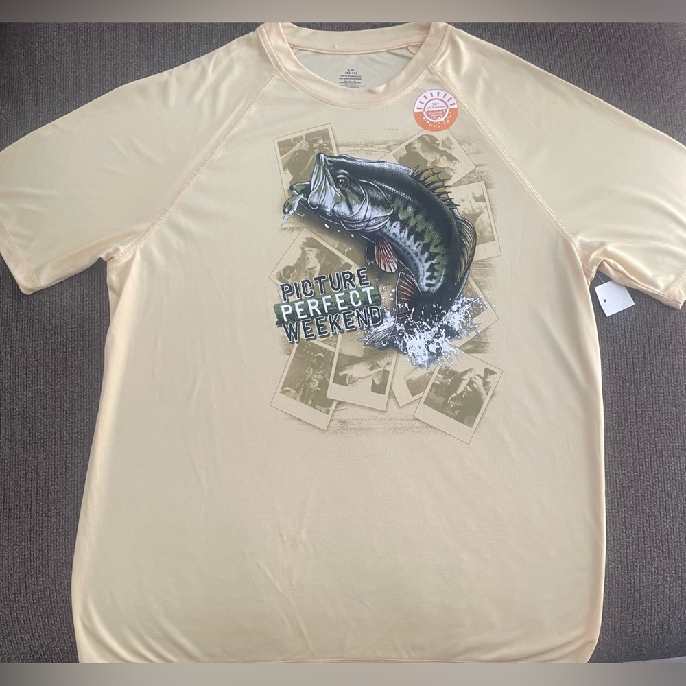 NWT Men’s Walmart Graphic Short Sleeve Fishing Tee Size L ~ Yellow Multi